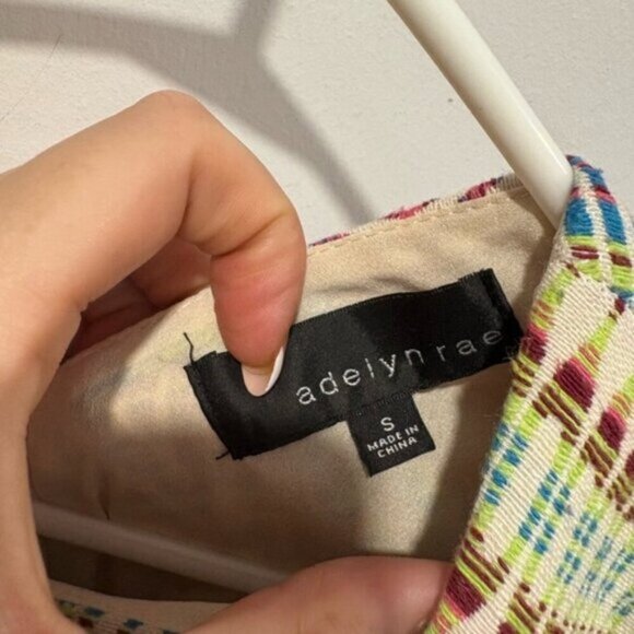 NWOT- Adelyn Rae - Jaylene Woven Shift Dress - Picture 3 of 13